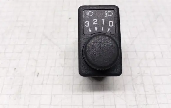 Nissan Primera Headlight level height control switch