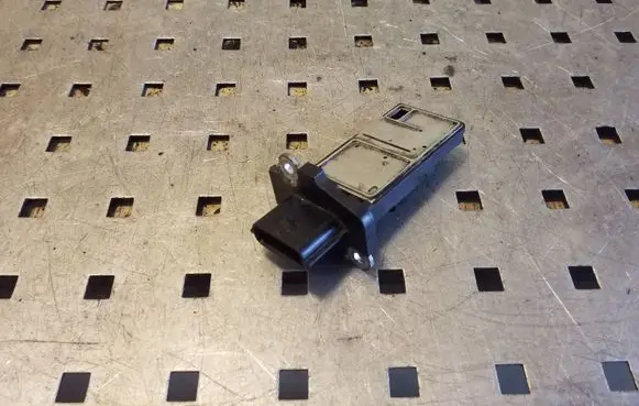 Nissan X-Trail T31 Mass air flow meter 226807S000