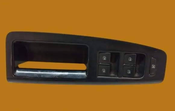 Volkswagen Polo Quarter vent window switch 6Q1867171F