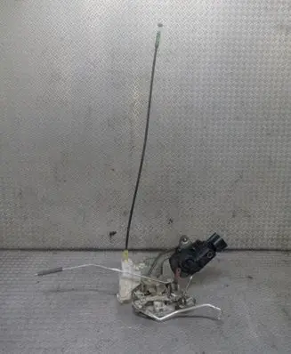 Peugeot 107 Front door lock