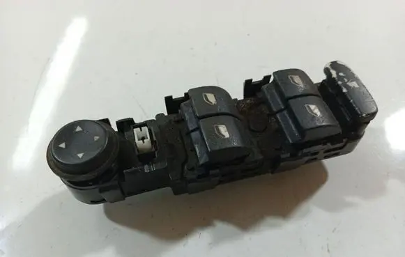 Citroen C4 I Electric window control switch 9651464577