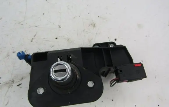 Opel Meriva A Tailgate/trunk/boot lock/catch/latch 