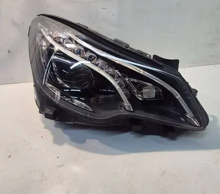 Mercedes-Benz E C207 W207 Headlight/headlamp A2079064000 1EX01109162 1EX1840