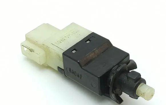 Mercedes-Benz Vito Viano W639 Brake pedal sensor switch 0015453809