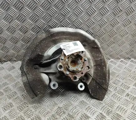 BMW M4 F82 F83 Front wheel hub 7857506 2284002