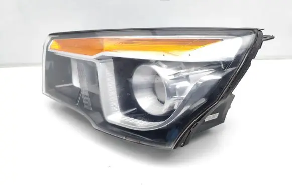 SsangYong Rodius Headlight/headlamp 83101-21600 83101-21610 83101-21630