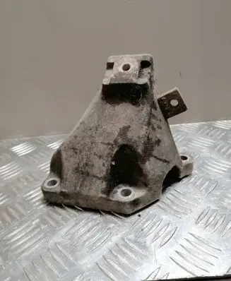 Audi A4 S4 B6 8E 8H Engine mounting bracket 8E0199308AK