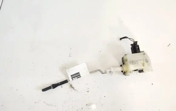 Volkswagen Golf Plus Central locking motor 1k5959782 5m0810773