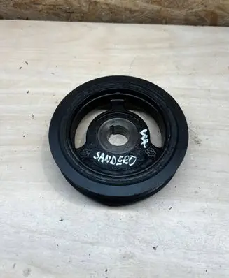 Dacia Sandero Crankshaft pulley 123038614R