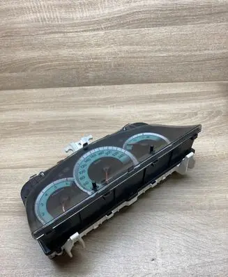 Toyota Corolla Verso E121 Speedometer (instrument cluster) 838000F090 MB2574303100