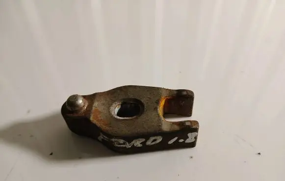 Ford Mondeo MK IV Fuel Injector clamp holder