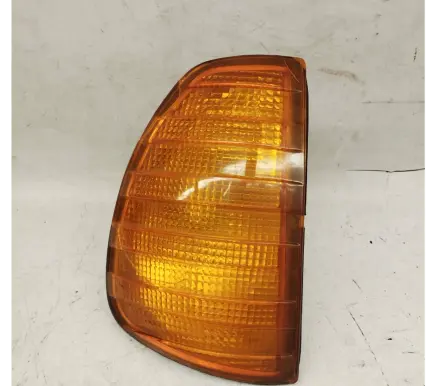 Mercedes-Benz W123 Front indicator light 0008208921 A0008208921 0008200821
