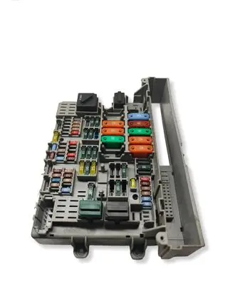 BMW 3 E90 E91 Fuse box set 6906621 106887