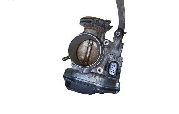 Volkswagen Golf IV Throttle valve