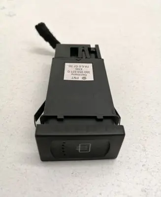 Volkswagen PASSAT B5.5 Windscreen/window heater switch 3B0959624D