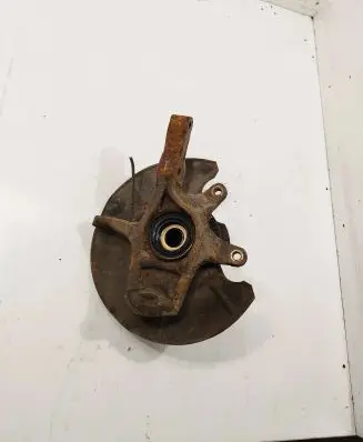 Suzuki XL7 I Front wheel hub spindle knuckle