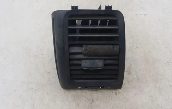Honda Accord Dashboard side air vent grill/cover trim E6165131500 SDA