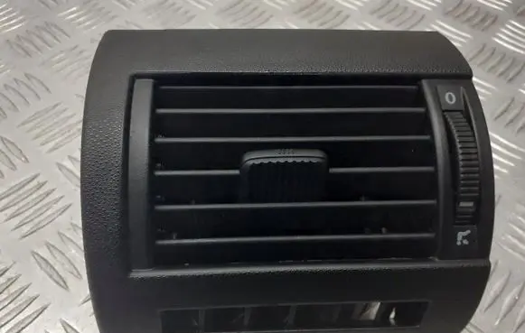Volkswagen Fox Dashboard side air vent grill/cover trim 5Z0819704