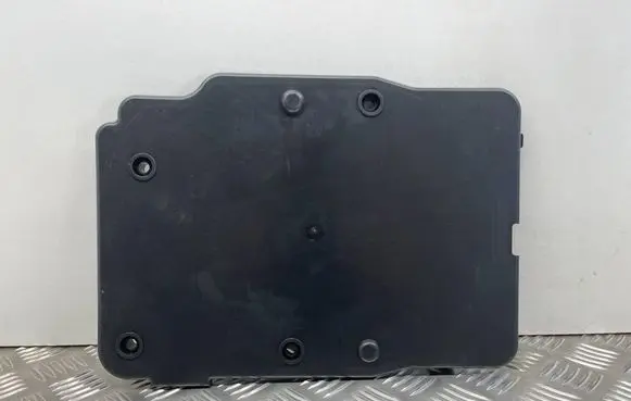 Ford Kuga II Engine control unit box F1F112A532AB