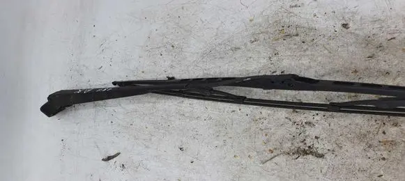 Nissan Patrol Y61 Windshield/front glass wiper blade NOCODE