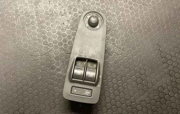 Citroen Jumper Electric window control switch 7354874230 30170352 DATE070610