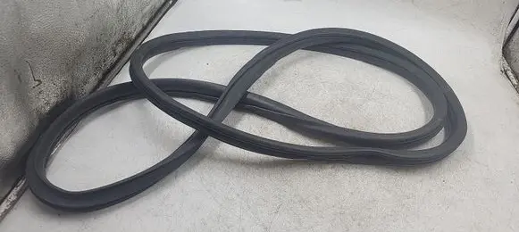 Mitsubishi Lancer X Front door rubber seal 
