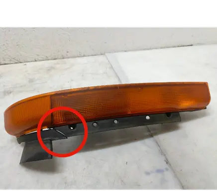 Mitsubishi Canter Front indicator light E9014012