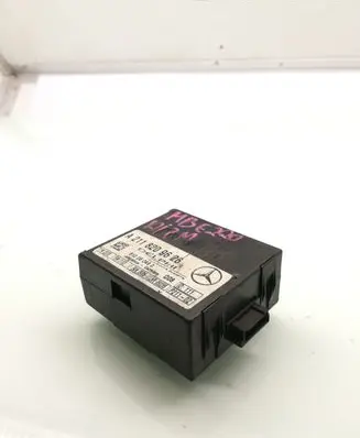 Mercedes-Benz B W245 Door central lock control unit/module A2118209626