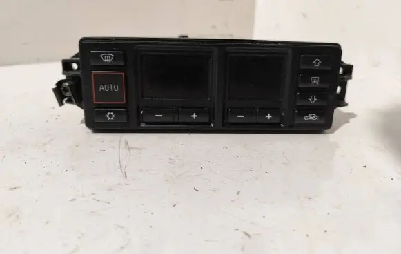 Audi A3 S3 8L Climate control unit 8L0820043D D750302 5HB00760804