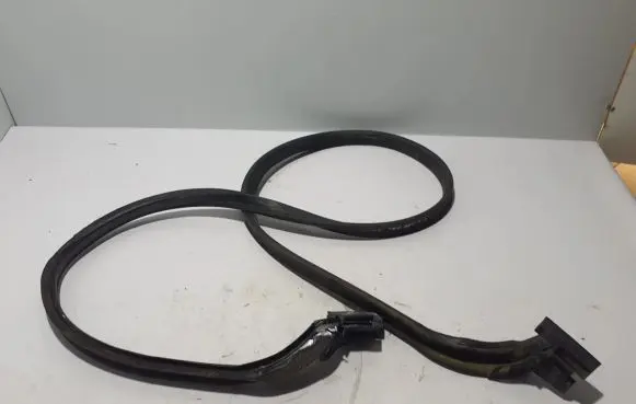 Mercedes-Benz SLK R171 Trunk rubber seal (body) A1717500098