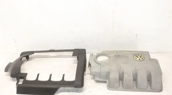 Volkswagen Golf V Engine cover (trim) 03G103967N 03G103907