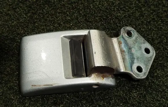 Volkswagen Transporter - Caravelle T5 Loading door lower hinge 7H0827154