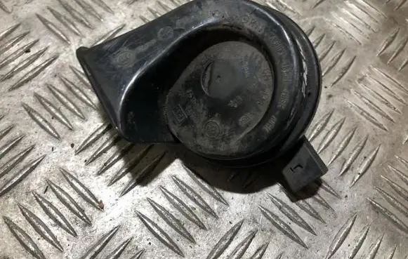 Skoda Fabia Mk1 (6Y) Horn signal 3881157 024148