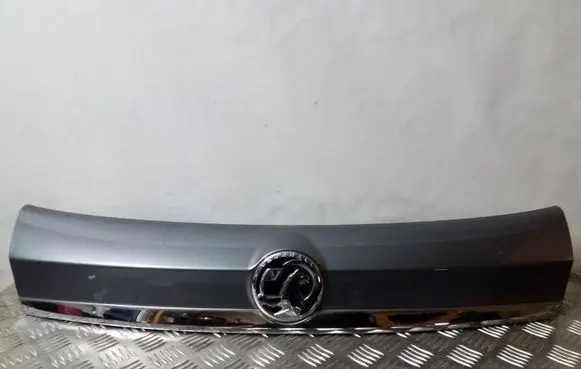 Opel Mokka Trunk door license plate light bar 95093281