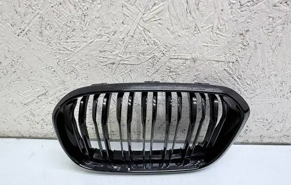 BMW 1 F20 F21 Front bumper upper radiator grill 7371686 7371743