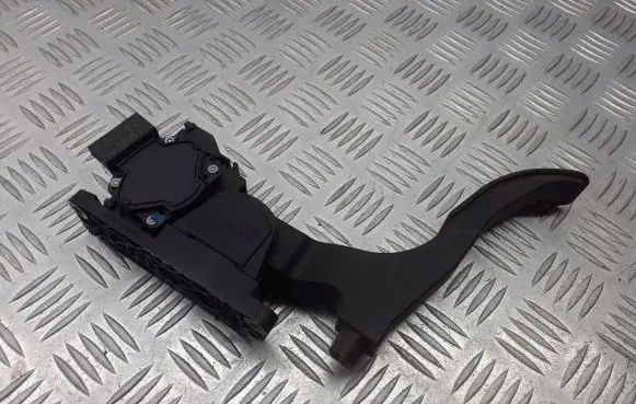 Seat Ibiza III (6L) Accelerator throttle pedal 6Q1721503E