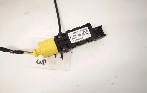 Audi A3 S3 8P Airbag deployment crash/impact sensor 4b0959643e