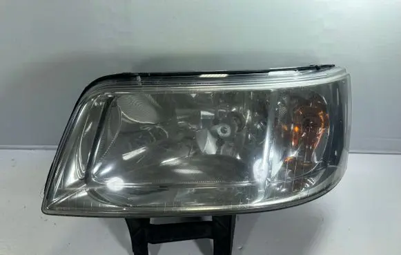 Volkswagen Multivan T5 Headlight/headlamp