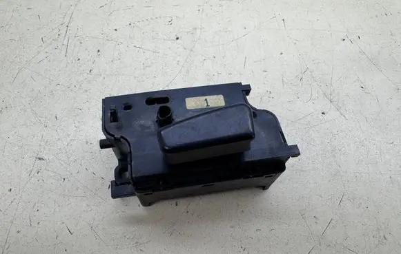 Mercedes-Benz E W124 Seat adjustment knob 1248208710 03832841