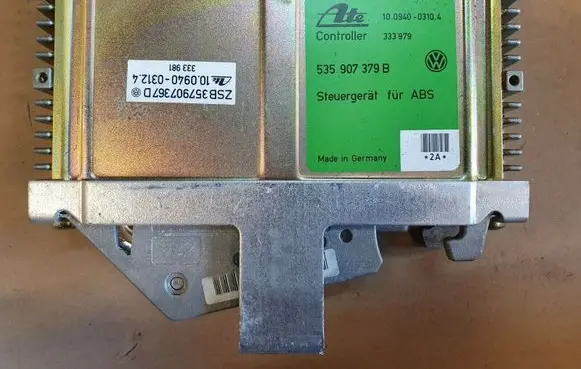 Volkswagen Corrado ABS control unit/module 535907379B 357907367D