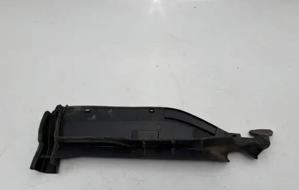 Audi A3 8Y Fender end trim 8Y0821169