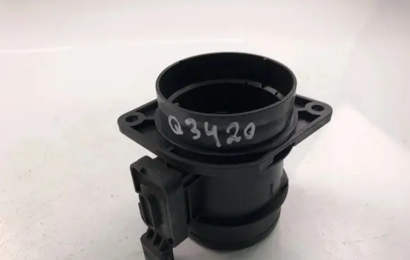 Audi A3 S3 8V Mass air flow meter 04L906461B