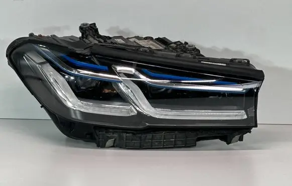 BMW 5 G30 G31 G38 Headlight/headlamp 9850588