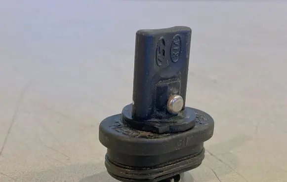 Hyundai i30 Fuel Injector clamp holder 2245027XXX 2245027