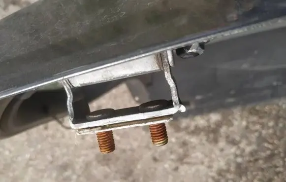 Toyota Corolla E120 E130 Tailgate/trunk/boot hinge