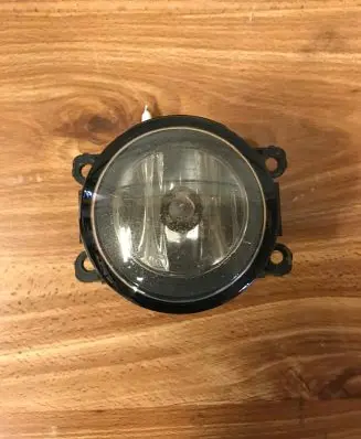 Toyota Avensis T250 Front fog light