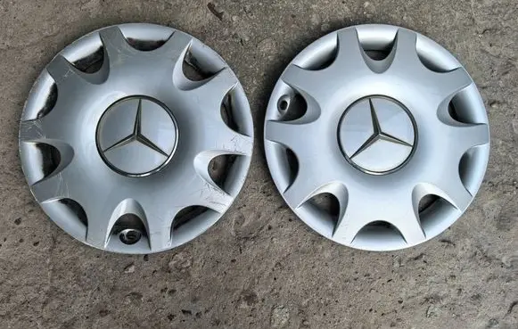 Mercedes-Benz A W169 R15 wheel hub/cap/trim 1694000025