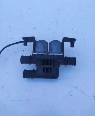 BMW X5 F15 Coolant heater control valve 6910544 1147412166 120525
