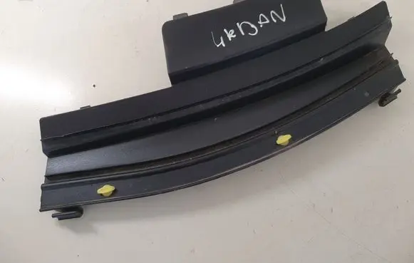 Toyota Urban Cruiser (XP110) Wiper trim 5578352250