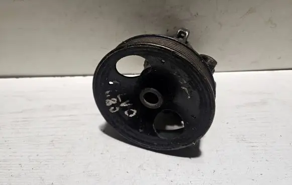 Volvo 740 Power steering pump 7844983